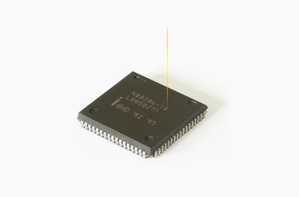芯片激光打標機的特點、材料以及優點(圖1)